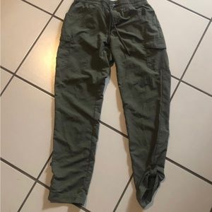 Columbia XS pant waist 26,inseam 27, 100%Nylon